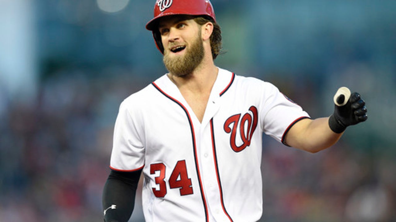 Nats score 7 in 8th, rally past Brewers 8-5; Harper ejected (Jul 26, 2017)